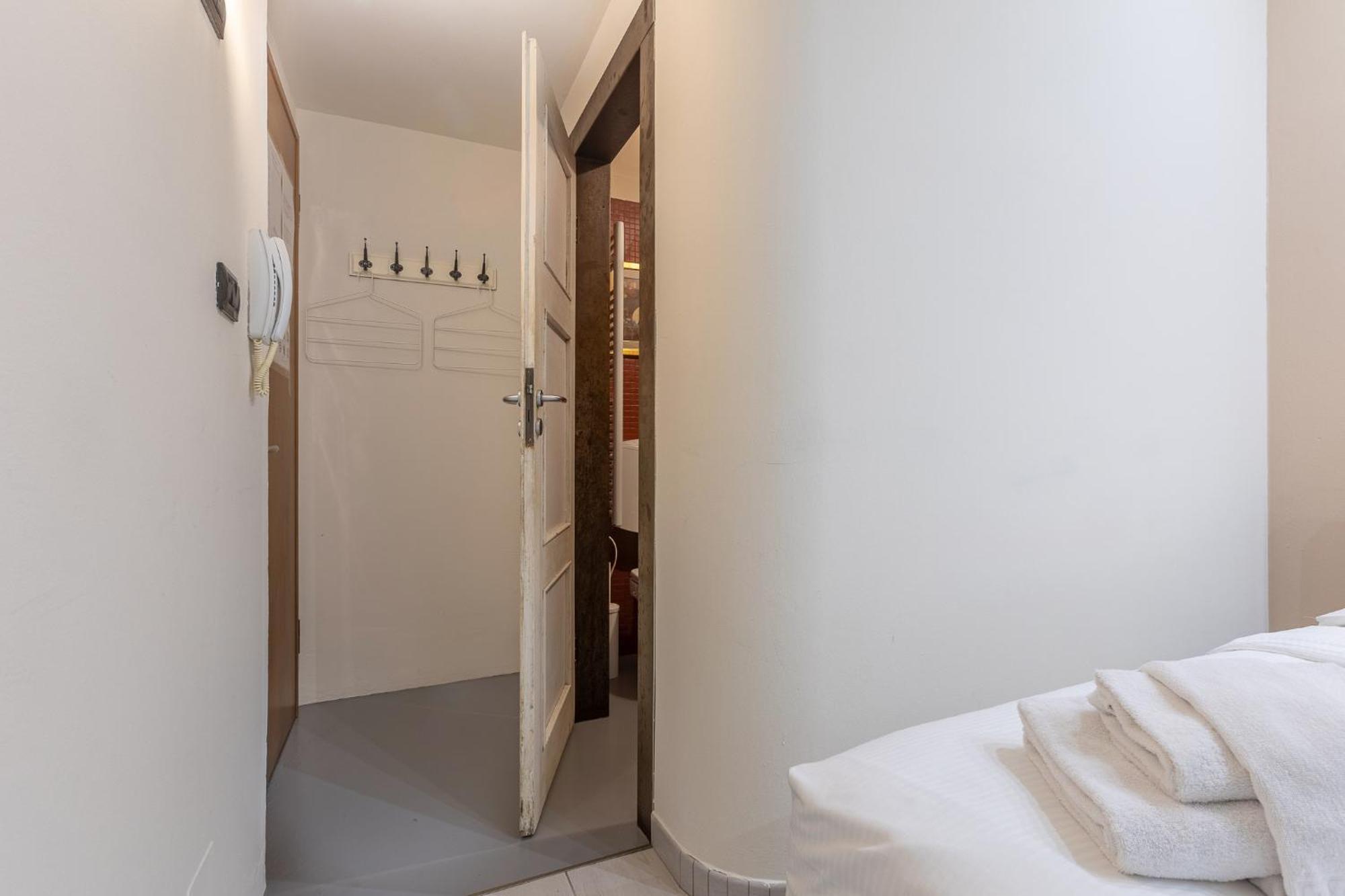 Piccola Anastasia - Your Cozy Bologna Stay エクステリア 写真